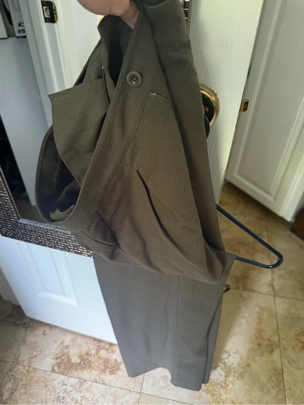 Jenni Kayne relaxed trousers, 100% raw silk, olive green. Like new - Picture 5 of 6